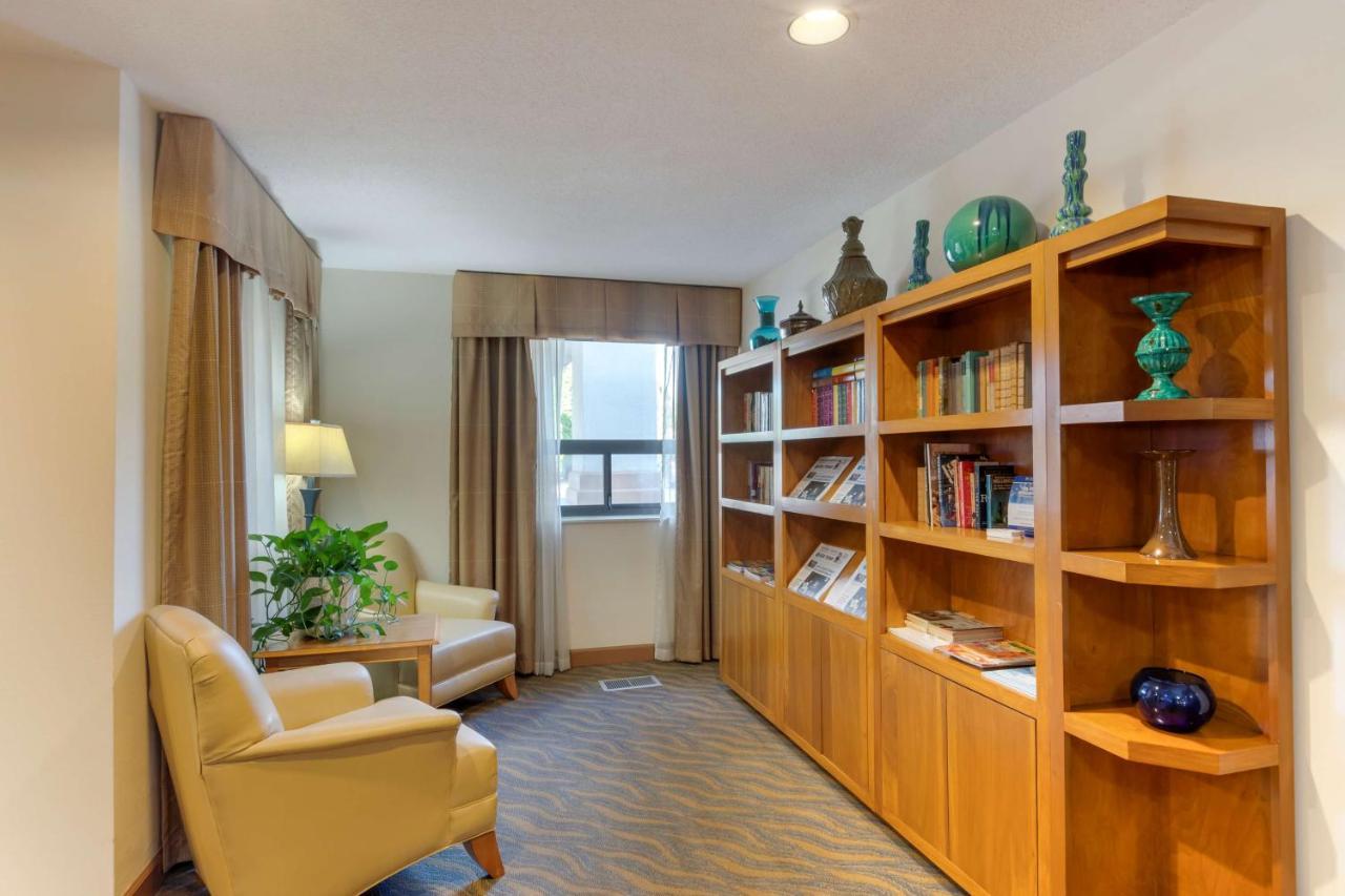 Best Western Davison Inn Bagian luar foto