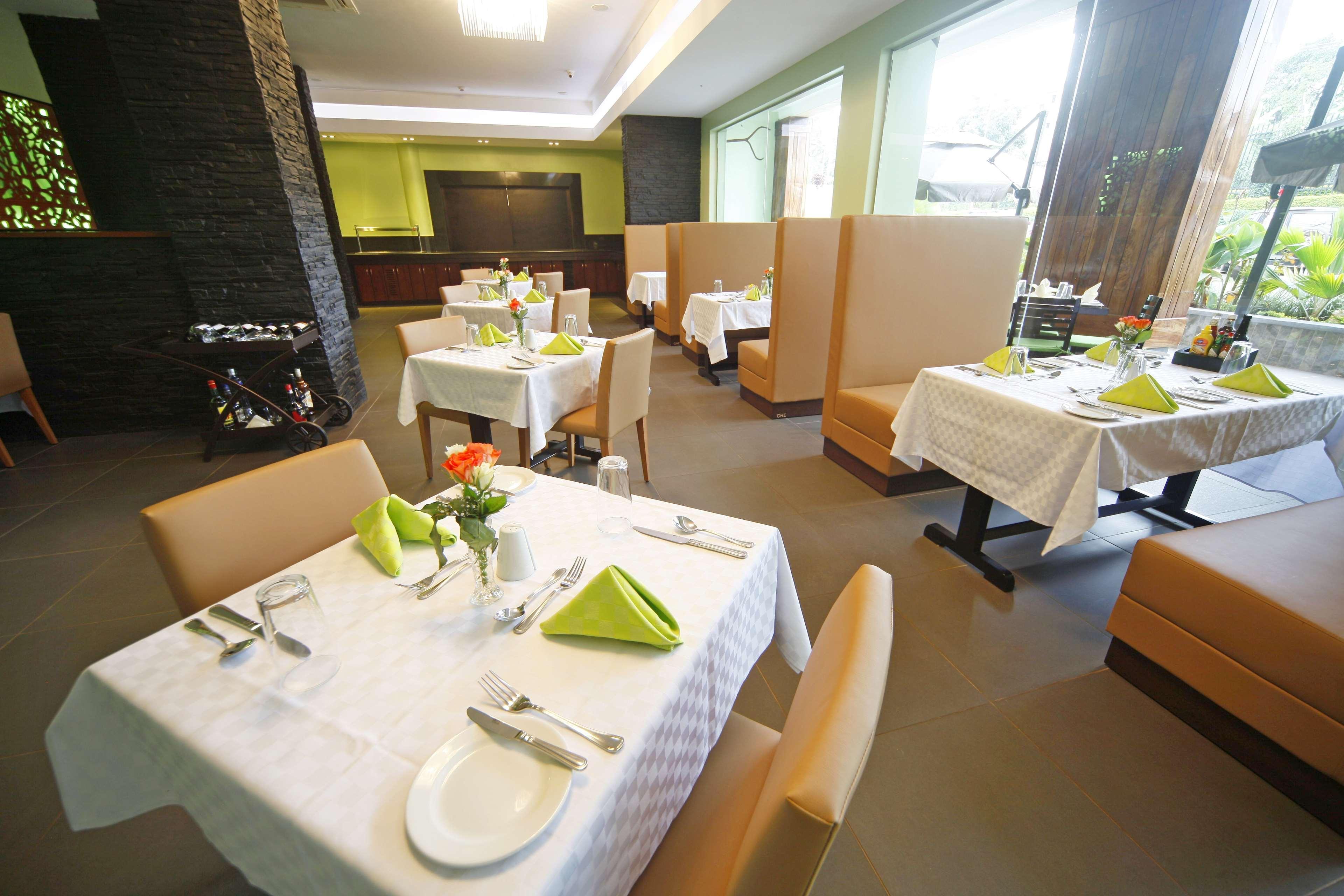 Best Western Davison Inn Bagian luar foto